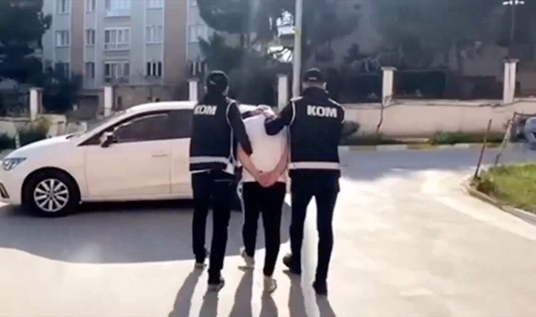 İçişleri Bakanı Ali Yerlikaya, "Mercek-16" operasyonlarında 912 silahın ele geçirildiğini
