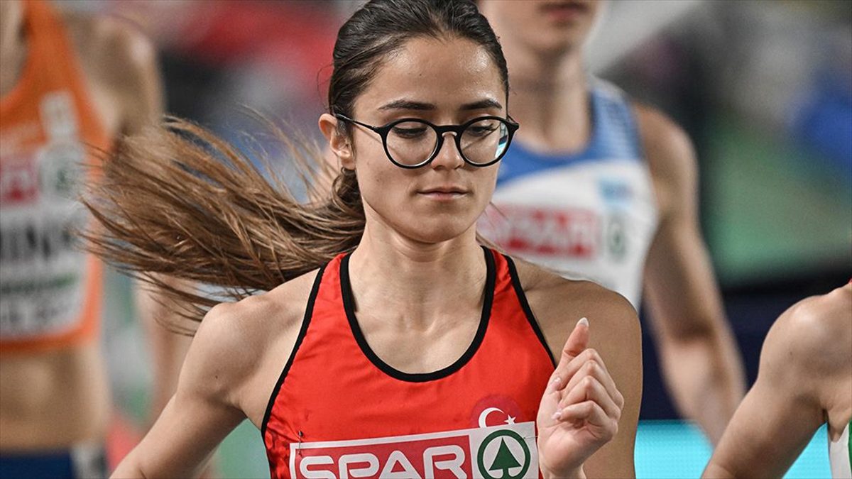 Milli atlet Şilan Ayyıldız, ABD'de Desert Heat Klasik yarışmasında kadınlar