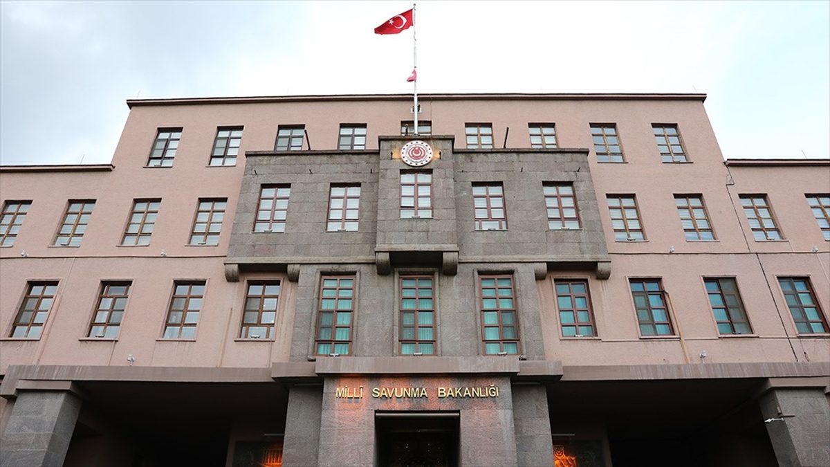 ANKARA (AA) – Bakanlığın sosyal medya hesabından Türkçe ve İngilizce