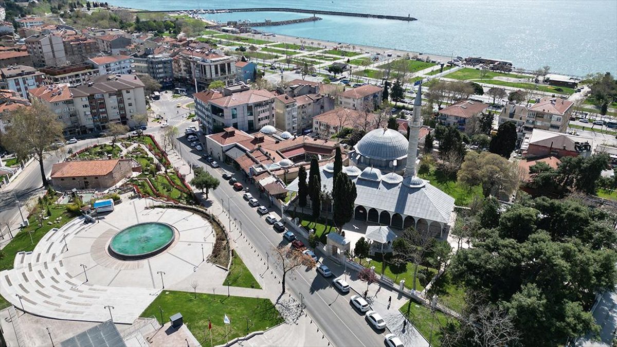 Osmanlı'nın hüküm sürdüğü coğrafyada pek çok bölgede sayısız eser bırakan