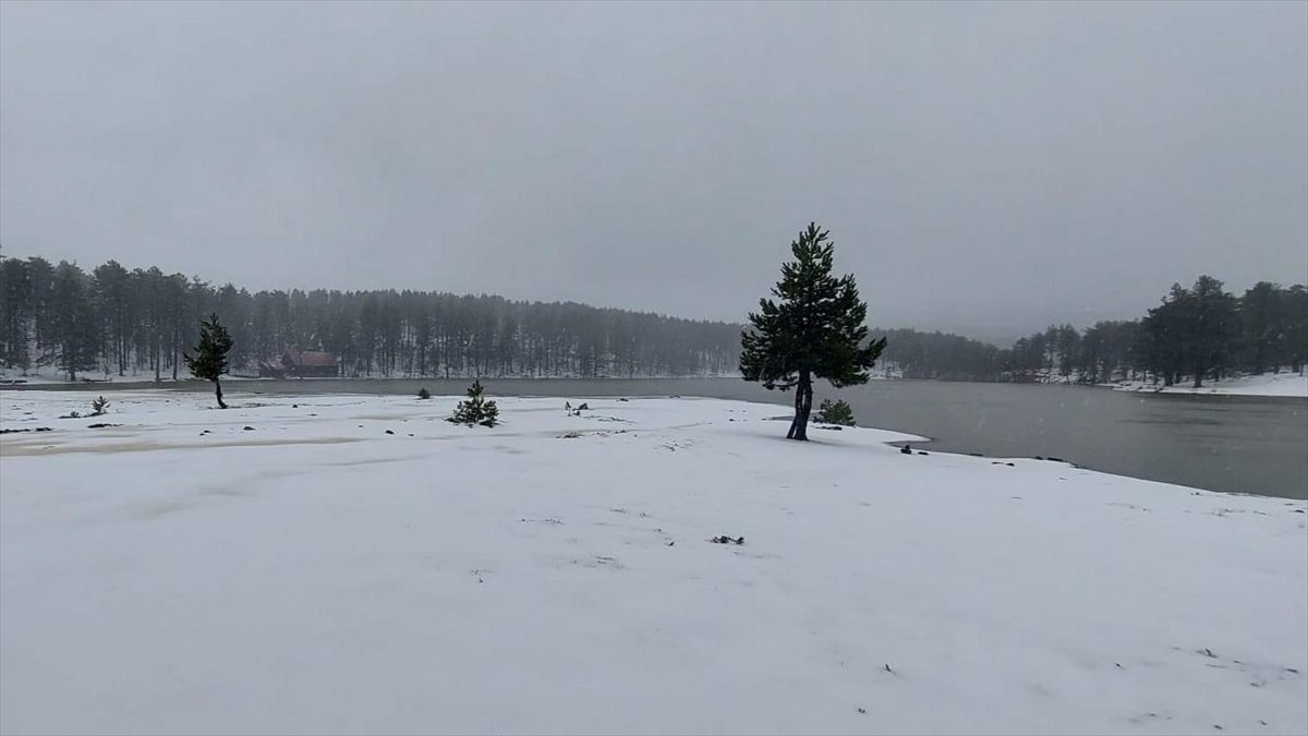 MUĞLA (AA) – Kentte dün geceden beri etkili olan sağanak