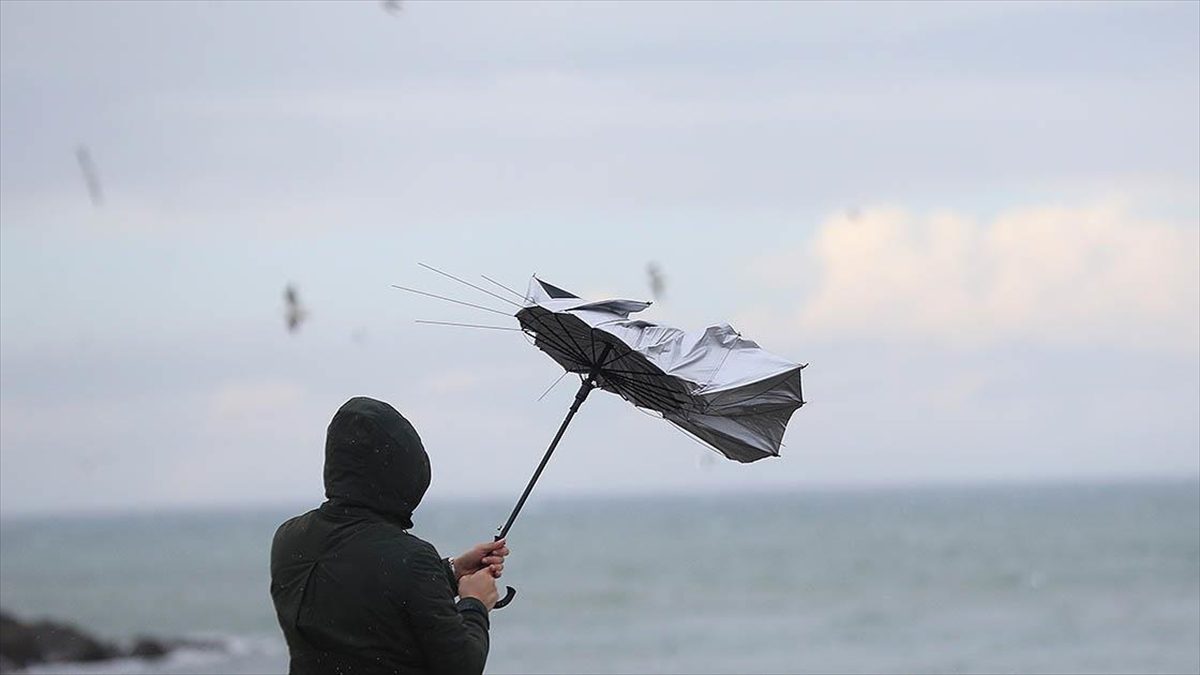 Meteoroloji Genel Müdürlüğünden, Orta Ege için fırtına uyarısında bulunuldu.