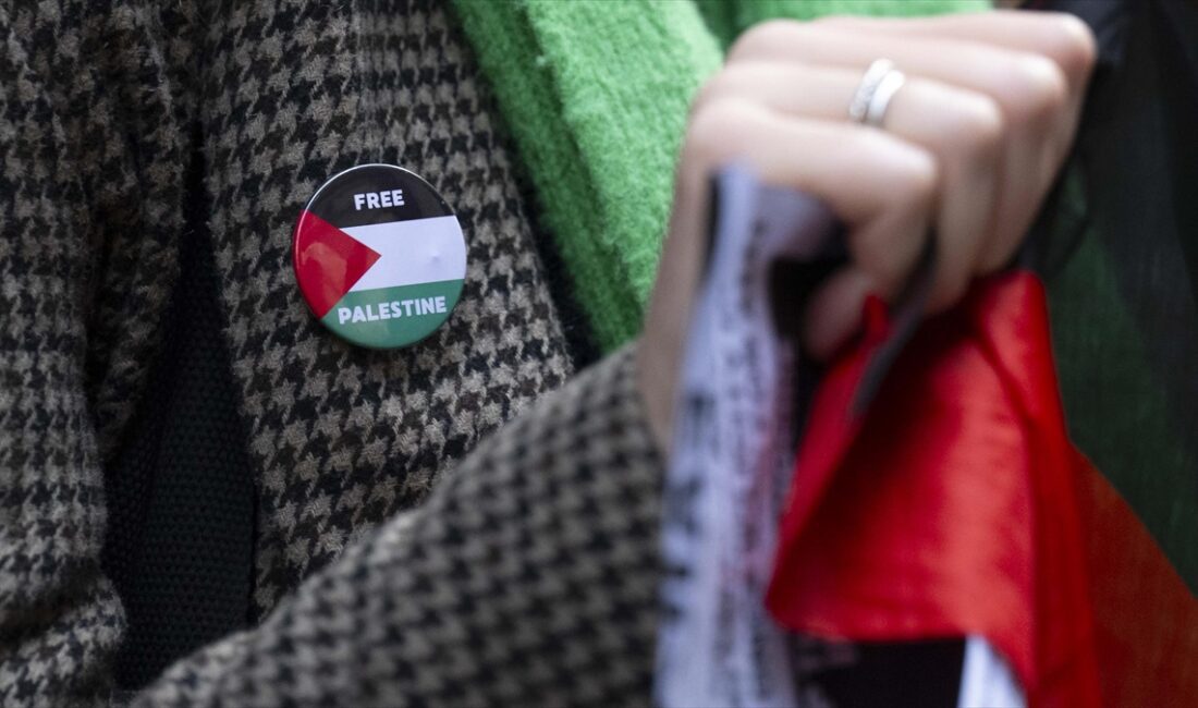Uluslararası yardım kuruluşu Oxfam, İngiltere hükümetinin İsrail'e silah satışına izin