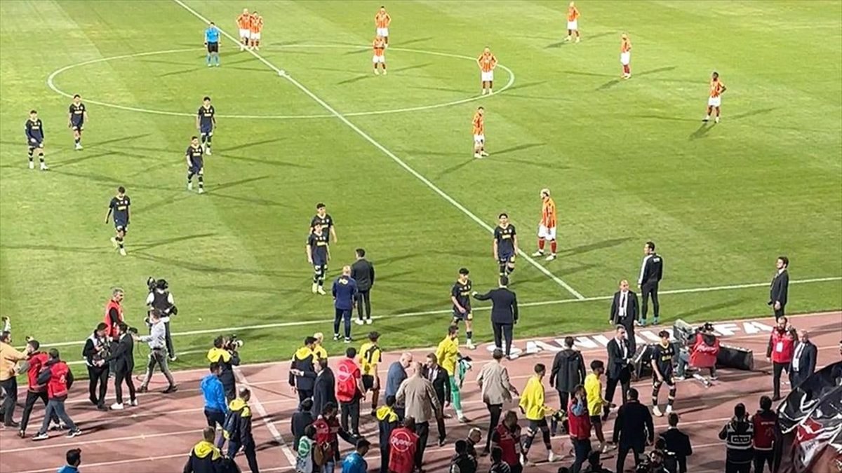 PFDK, Fenerbahçe'nin Süper Kupa maçında sahadan çekilmesi nedeniyle 3-0 hükmen