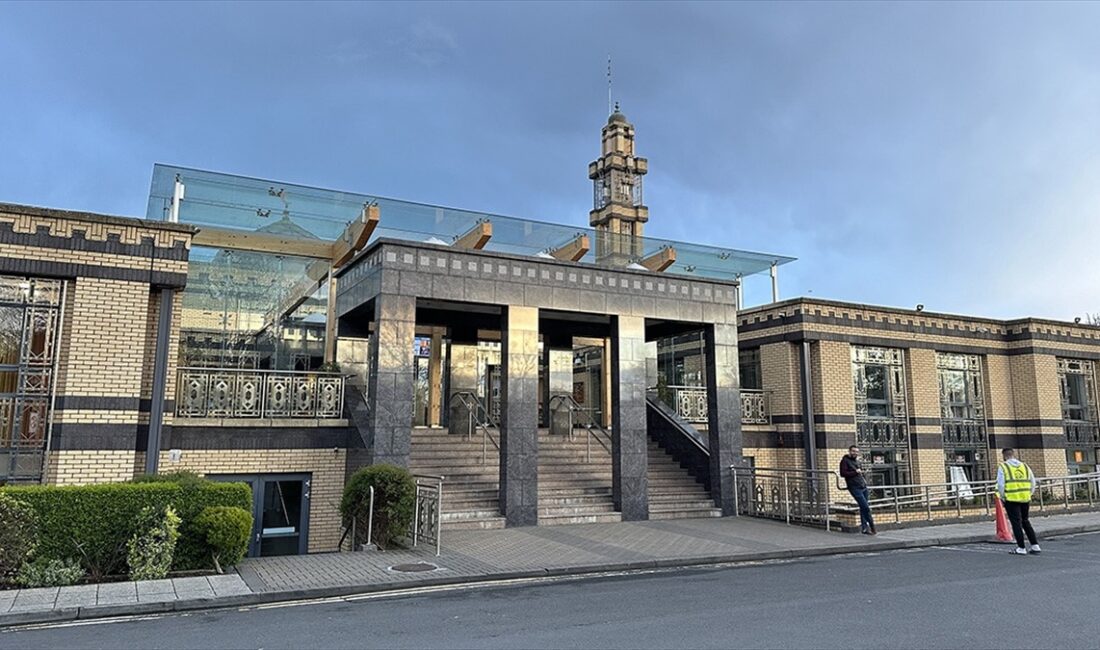 İrlanda'nın başkenti Dublin'deki Müslümanlar, her ramazan düzenlenen iftar programlarında bir