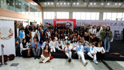 İSTANBUL (AA) – Adalar Çocuk ve Gençlik Orkestrası, 23 Nisan