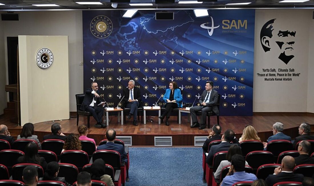 Dışişleri Bakanlığı Stratejik Araştırmalar Merkezi (SAM) Ankara'da, "Türk Dış Politikasının