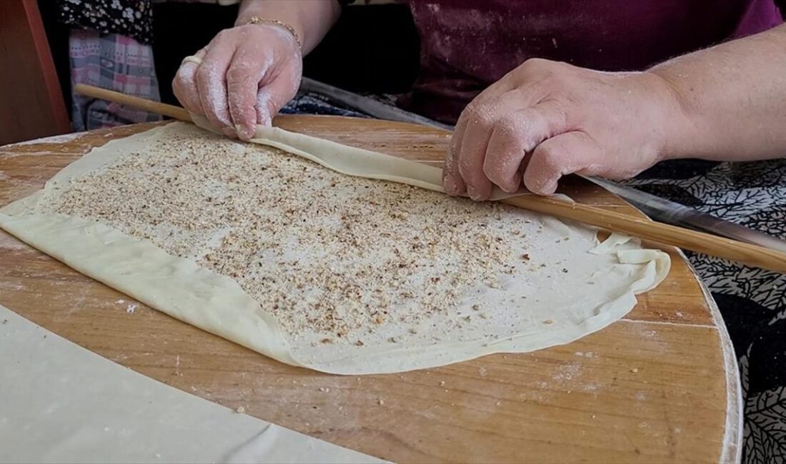 Samsun'da bir araya gelen kadınlar, Ramazan Bayramı'nda tüketmek amacıyla yöresel