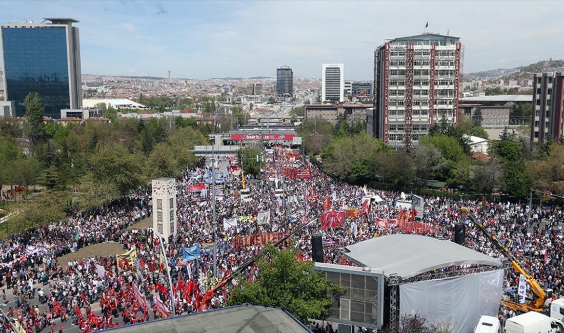 İşçi ve memur konfederasyonları, 1 Mayıs Emek ve Dayanışma Günü
