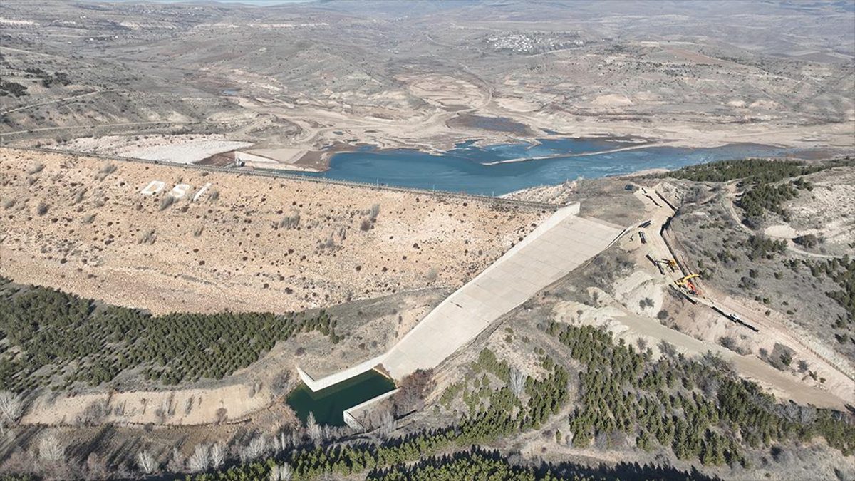 Sivas'ın içme suyu ihtiyacını karşılayan 4 Eylül Barajı'na, Hafik ilçesindeki