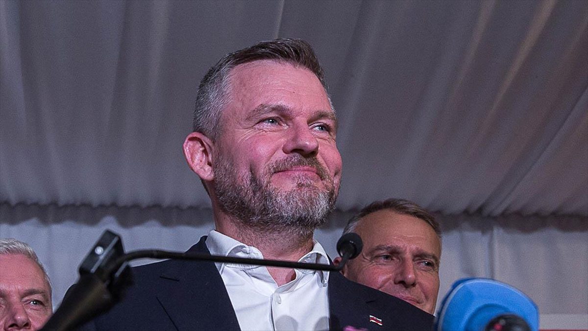 Slovakya’da cumhurbaşkanı seçiminin ikinci turunu Başbakan Robert Fico’nun desteklediği Meclis