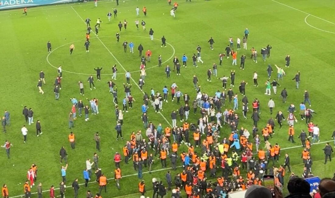 Türkiye Futbol Federasyonu (TFF) Tahkim Kurulu, Trabzonspor'a verilen 6 maç