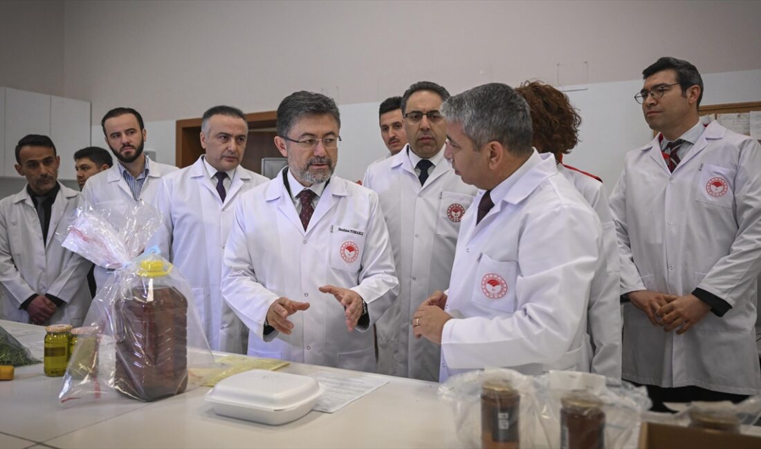 Tarım ve Orman Bakanı İbrahim Yumaklı, "Denetimler sonucunda 1022 işlem
