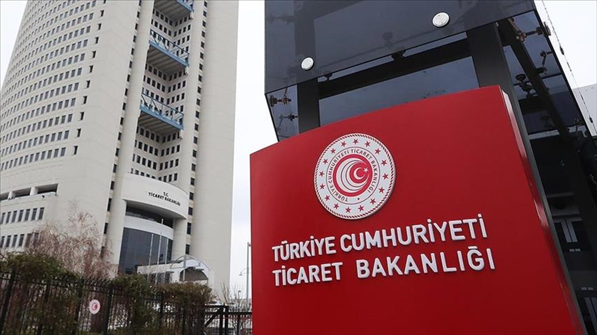 Ticaret Bakanlığının sosyal medya hesabından yapılan paylaşımda, "yasak kapsamındaki ürünlerin