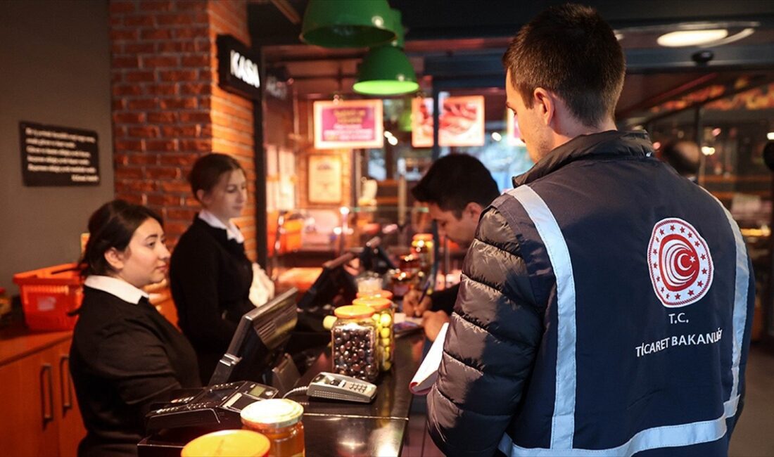 Ticaret Bakanlığı, restoran ve kafelerde servis ücreti veya herhangi bir
