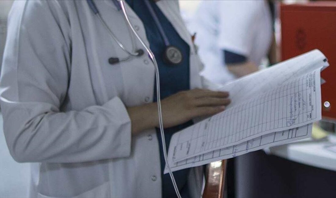 Adaylar tercihlerini 26 Nisan saat 23.59'a kadar ÖSYM'nin "https://ais.osym.gov.tr" adresinden