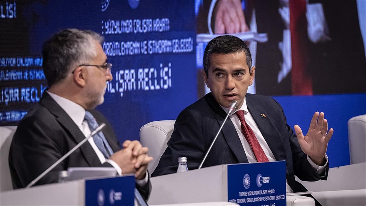 TİSK Yönetim Kurulu Başkanı Özgür Burak Akkol, "Türkiye'de çalışan nüfusun