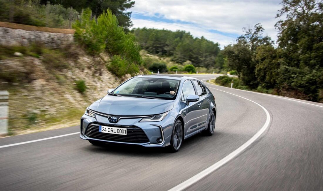 Toyota, Türkiye'de ilk 3 ayda 8 bin 532 adetlik tam