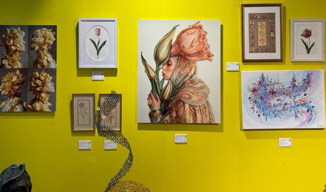 "Tulipomania/Lale Çılgınlığı" sergisi, İstanbul Lale Müzesi'nde ziyarete açıldı.