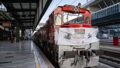 "Turistik Diyarbakır Ekspresi", Ankara-Diyarbakır-Ankara hattında bu sezonun ilk seferini tamamladı.