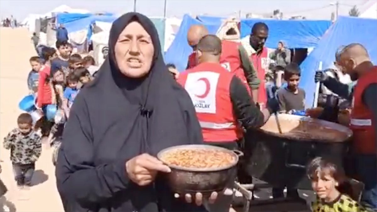 Paylaşımda, "Gazze'den bir ses var. Hakikatin sesi. Türkiye'ye, hayırseverlerimize, kaygısı