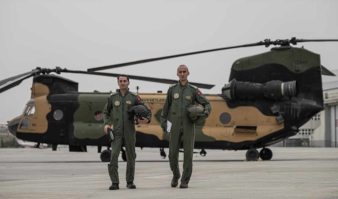 Kara Havacılık Komutanlığı bünyesinde görev yapan pilotlar, "uçan kale" olarak