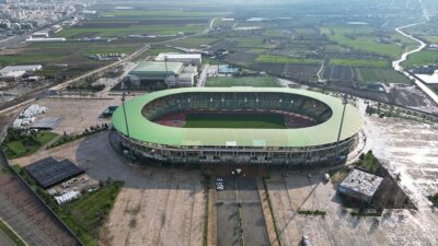 Süper Lig'in son şampiyonu Galatasaray ile Türkiye Kupası kazananı Fenerbahçe,