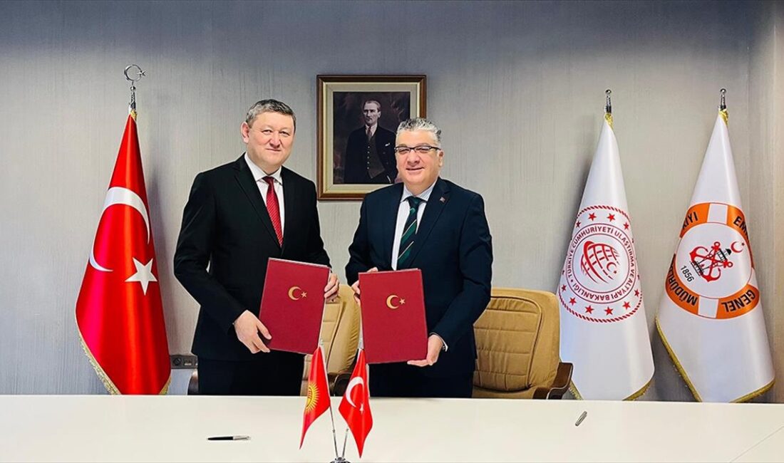 Ulaştırma ve Altyapı Bakanı Uraloğlu, Türkiye ve Kırgızistan arasında imzalanan