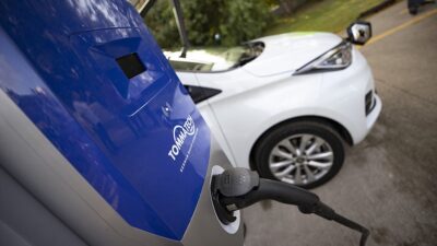 Türkiye'de "tam elektrikli" otomobil satışı yılın ilk çeyreğinde 2023'ün aynı