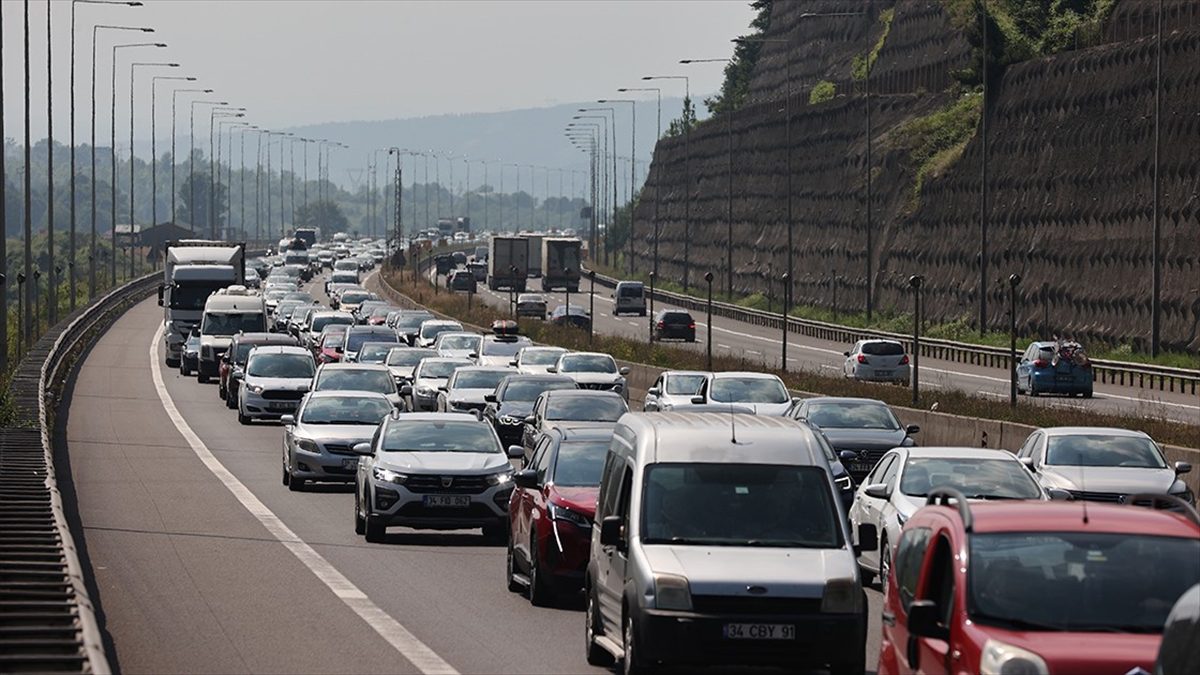 Ulaştırma ve Altyapı Bakanı Uraloğlu, Ramazan Bayramı tatilinin 9 gün