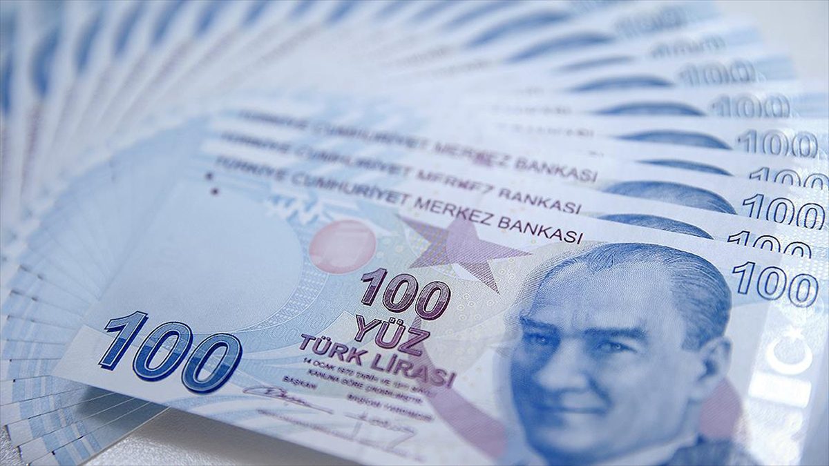 Uzmanlar, Türkiye Cumhuriyet Merkez Bankasının (TCMB), politika faizini uzun bir