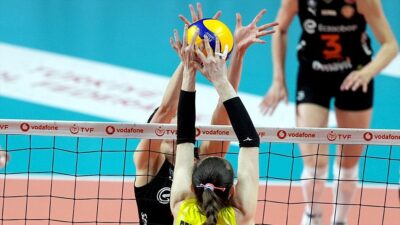 Voleybol Vodafone Sultanlar Ligi final serisinin 5. ve son maçında
