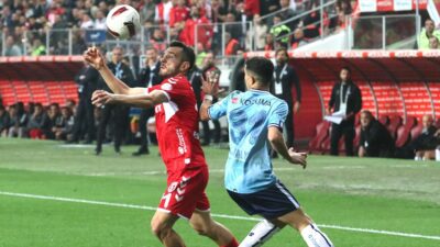 SAMSUN (AA) – İlk yarı 13. dakikada Samsunspor gole yaklaştı.