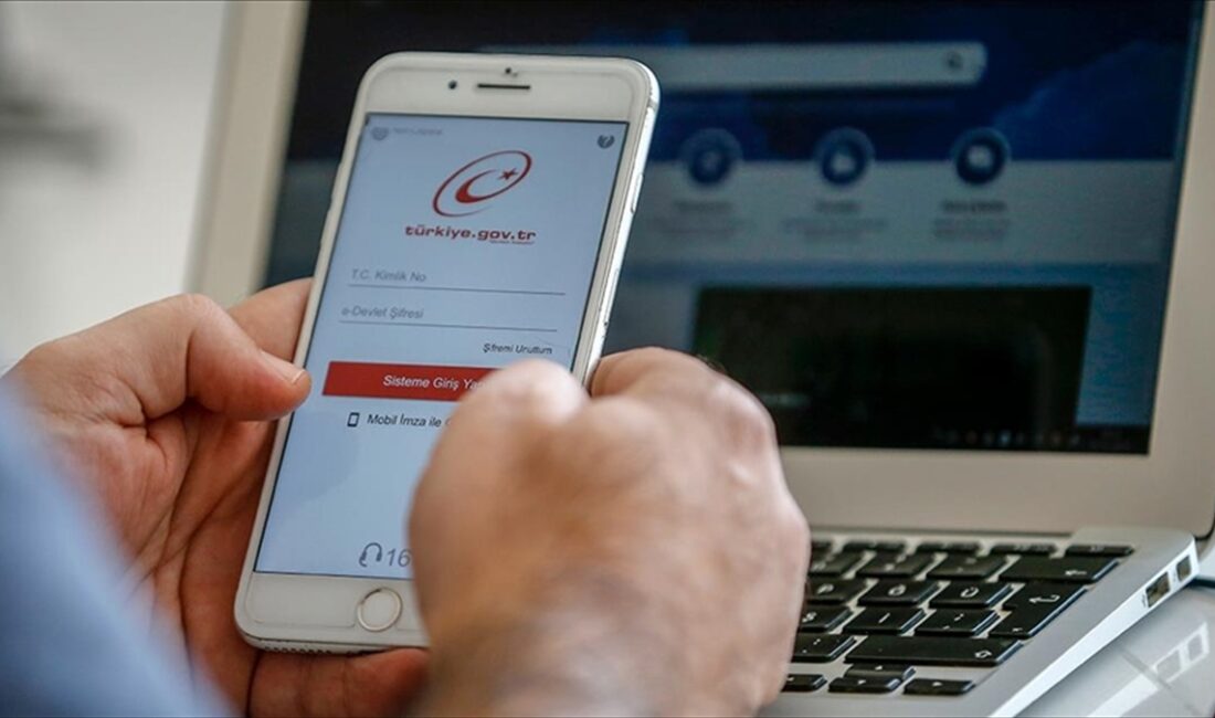 Bakan Işıkhan, yurt dışı borçlanması yaparak aylık bağlanması müracaatında bulunan