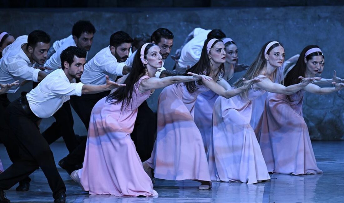 Ankara Devlet ve Opera Balesince (ADOB) sahnelenen Zorba balesi, 29