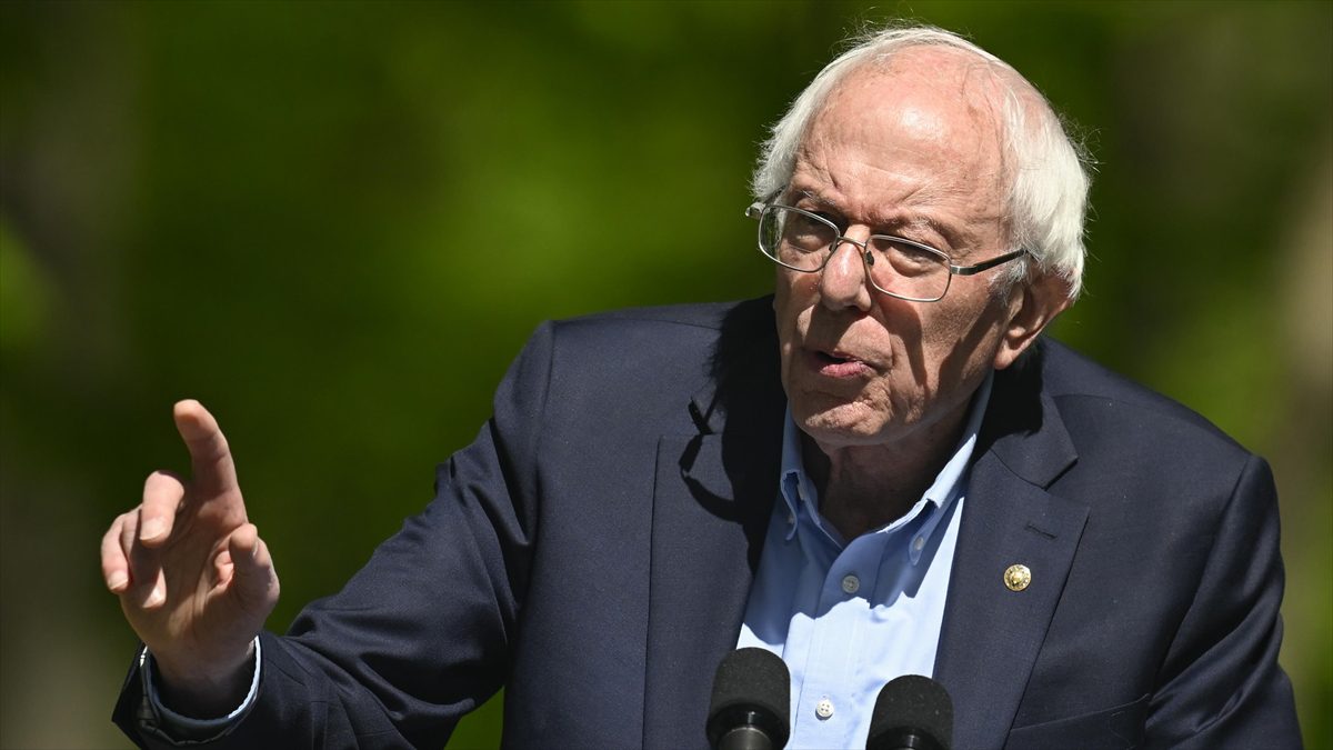 İSTANBUL (AA) – Senatör Sanders, ABD’nin New York kentindeki Columbia