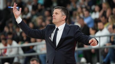 Anadolu Efes Basketbol Takımı, başantrenör Tomislav Mijatovic ile 2 yıllık