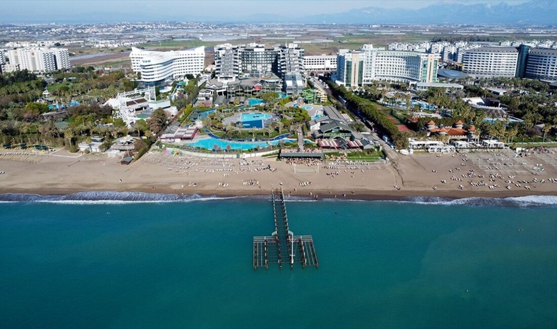Kültür ve Turizm Bakanlığı, yılın ilk dört ayında Antalya'yı 2