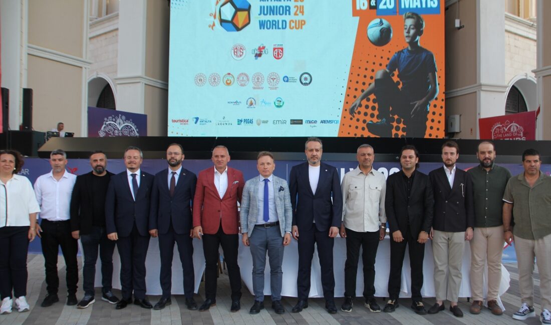 ANTALYA (AA) – Antalyaspor ve Lig34 Firması işbirliği ile Antalya'da