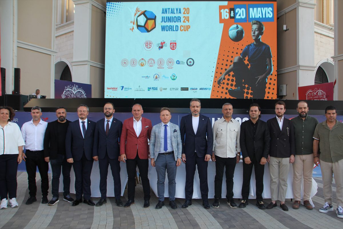 ANTALYA (AA) – Antalyaspor ve Lig34 Firması işbirliği ile Antalya'da