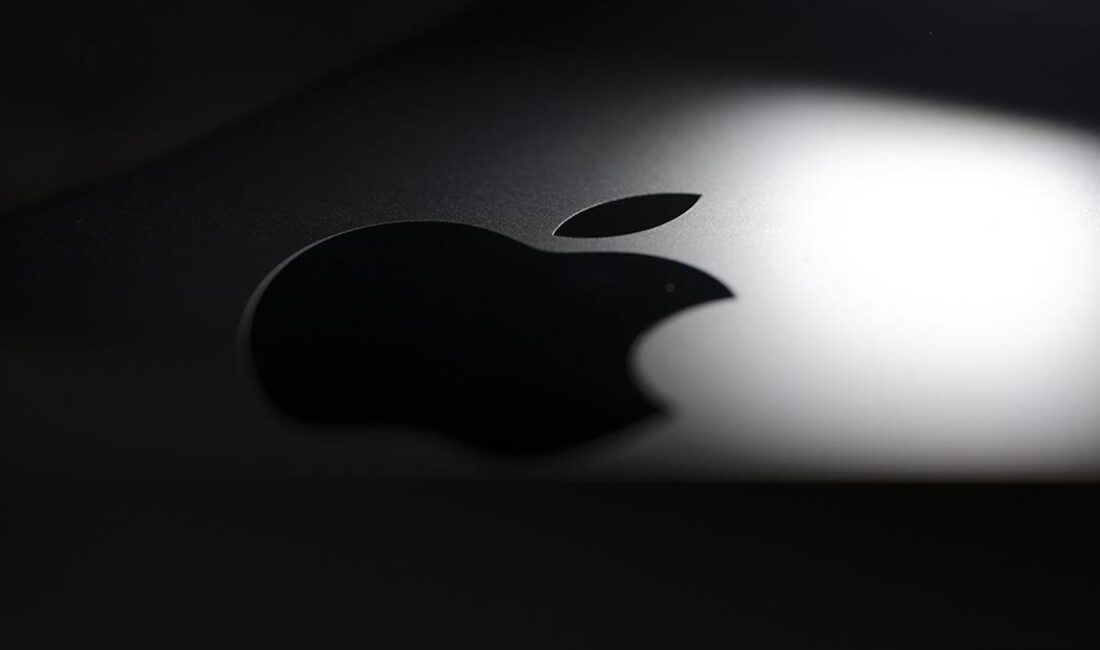 ABD'nin teknoloji devlerinden Apple'ın geliri, 30 Mart'ta sona eren 3