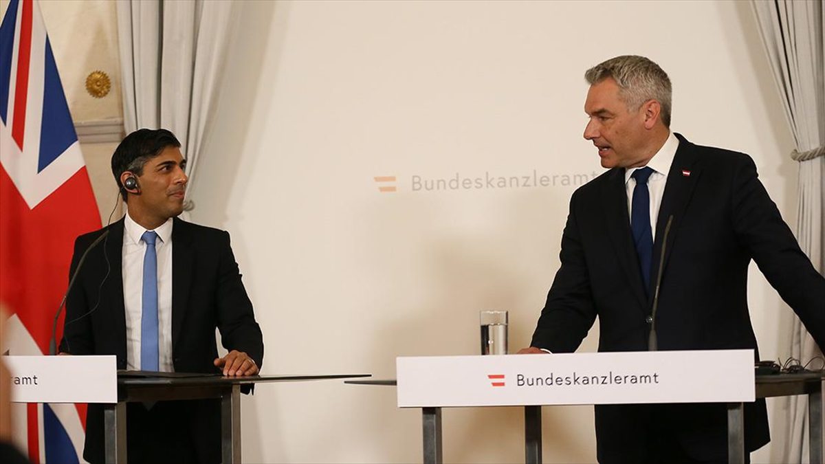 Avusturya Başbakanı Karl Nehammer, İngiltere’nin "Ruanda Modeli" ile düzensiz göçle