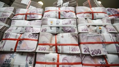 Sektörün toplam mevduatı 16 trilyon 486,5 milyar lira, kredi hacmi