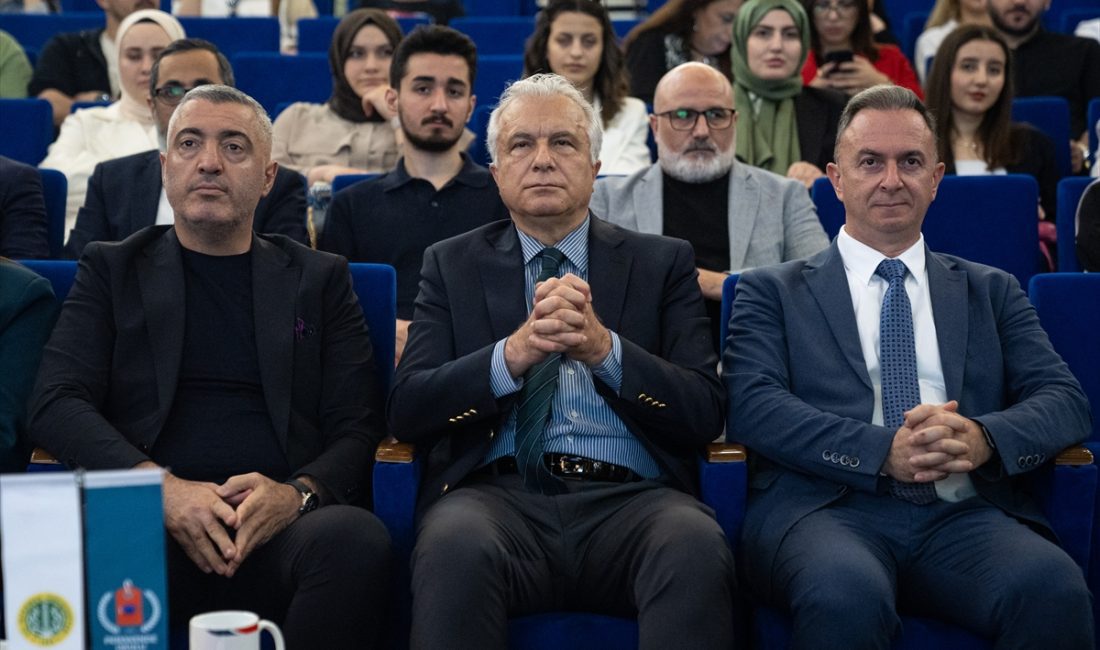 İSTANBUL (AA) – Civil Mağazacılık ile İstanbul Üniversitesi İşletme Fakültesi,