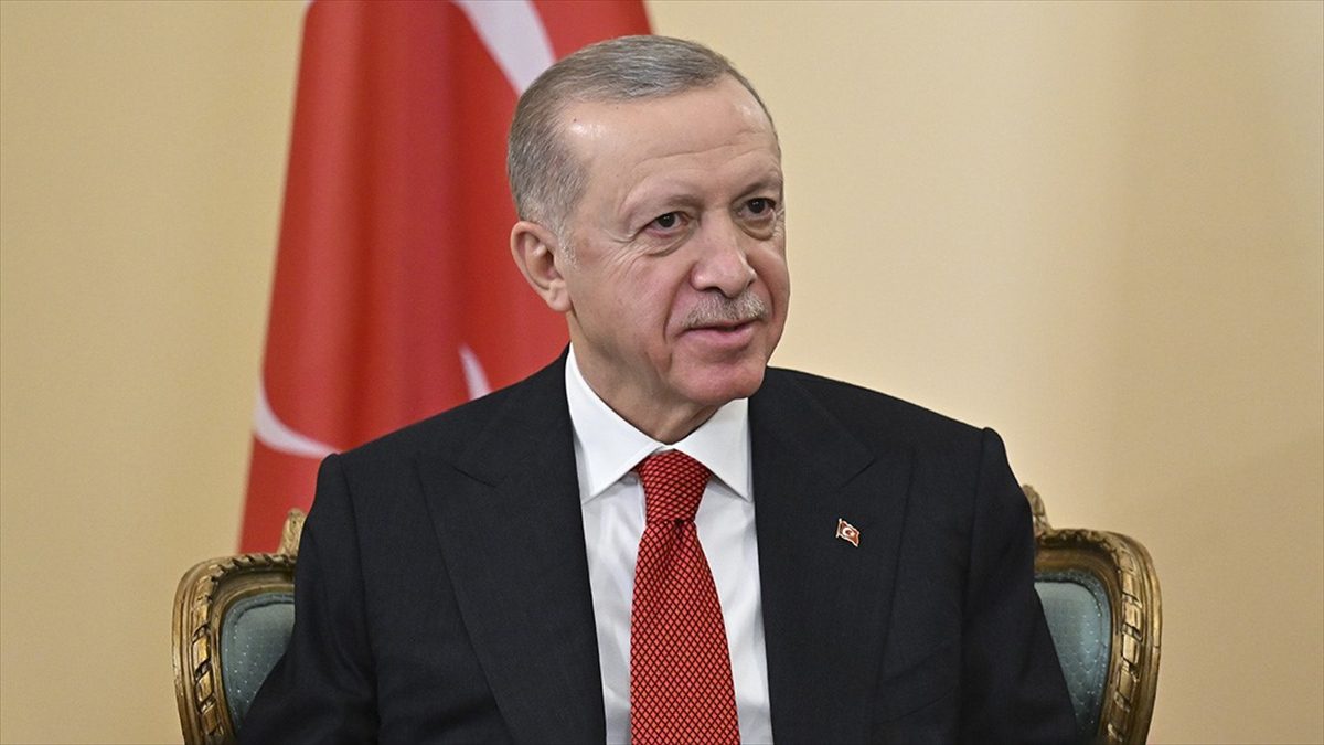Cumhurbaşkanı Recep Tayyip Erdoğan, Azerbaycan'ın Bağımsızlık Günü'nü tebrik etti.