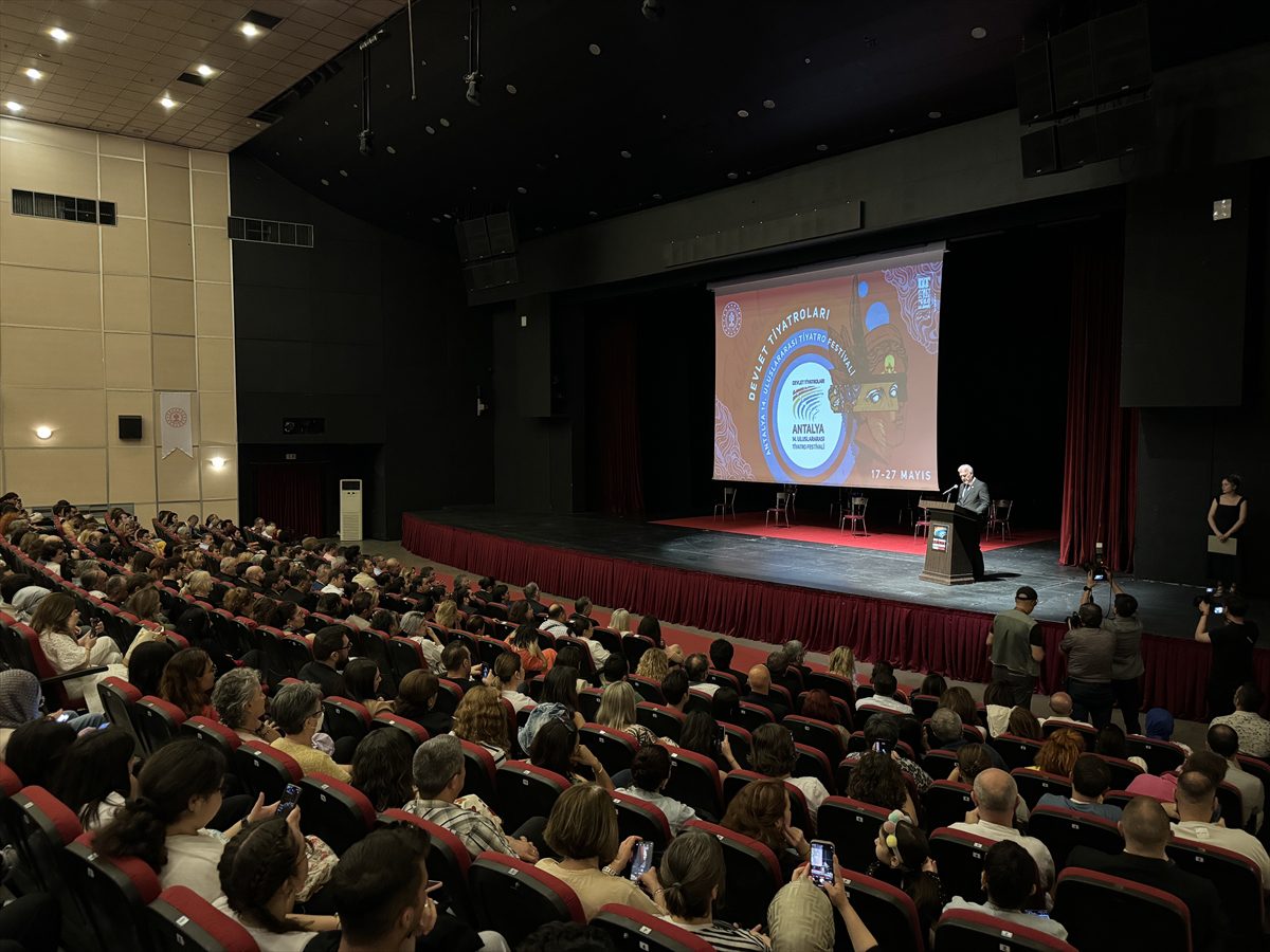 Devlet Tiyatroları Antalya 14. Uluslararası Tiyatro Festivali başladı