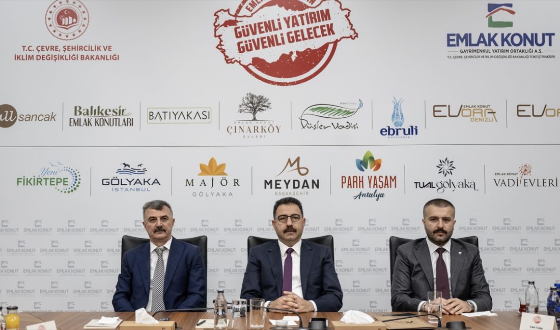 Emlak Konut GYO, çoğunluğu İstanbul'da olmak üzere 16 projede 4