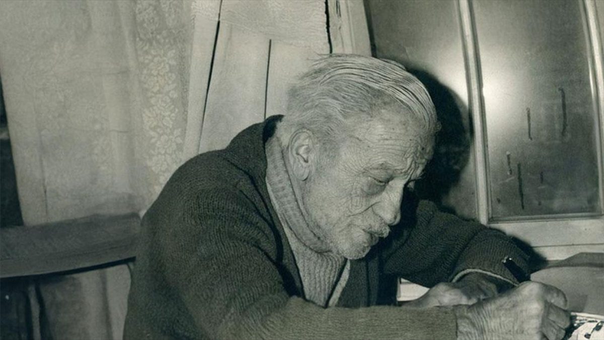 Türk edebiyatı tarihinde Baki'den sonra ikinci "Sultanu'ş Şuara" unvanına sahip