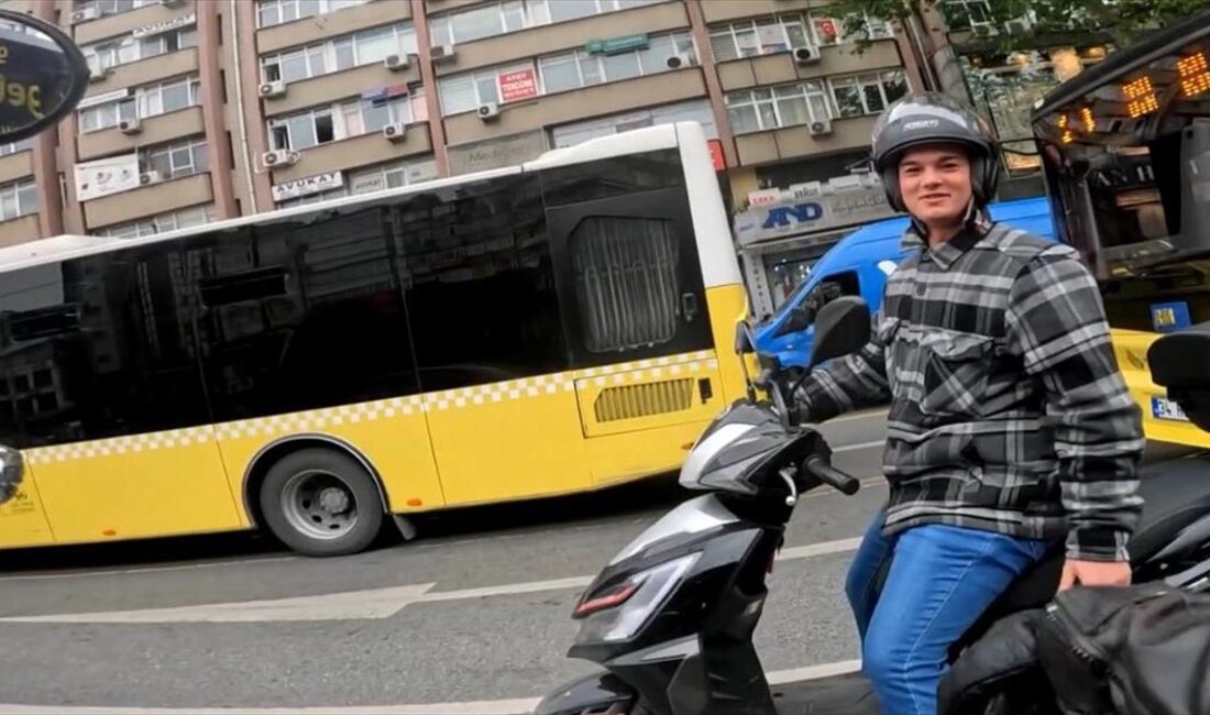 Kaza anı ve sonrası başka bir motosikletlinin kask kamerasınca görüntülendi.