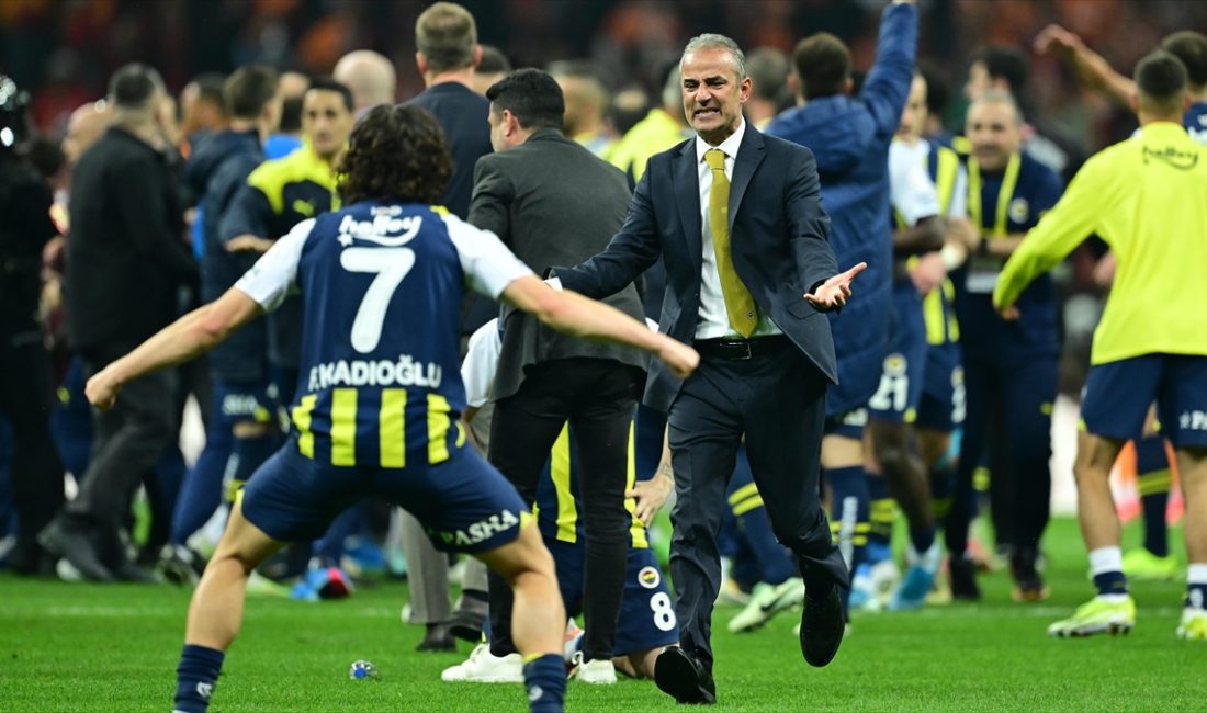 Fenerbahçe, Trendyol Süper Lig'in 37. haftasında ezeli rakibi Galatasaray'ı deplasmanda